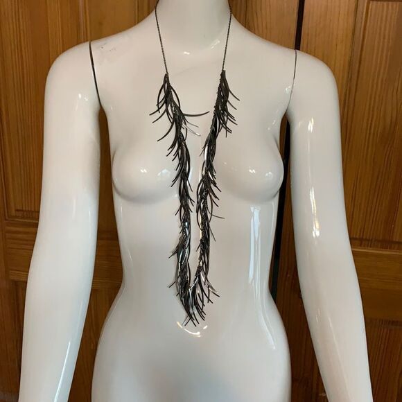 Rock n roll look feathery  long necklace - Picture 1 of 3